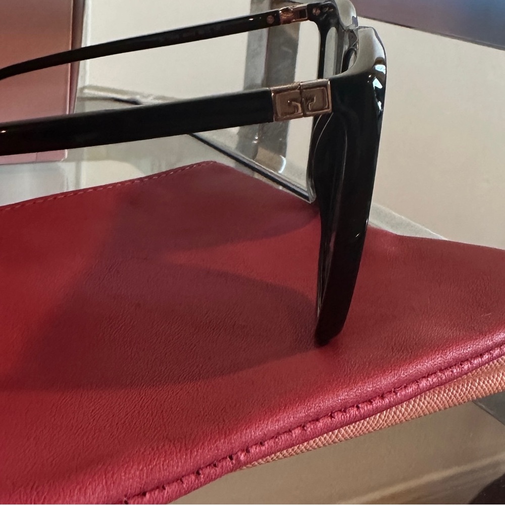 Givenchy Black Sunglasses for Women - Picture 3 of 3